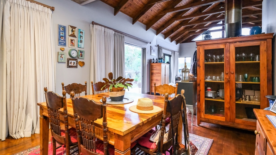 5 Bedroom Property for Sale in Kraaibosch Manor Western Cape